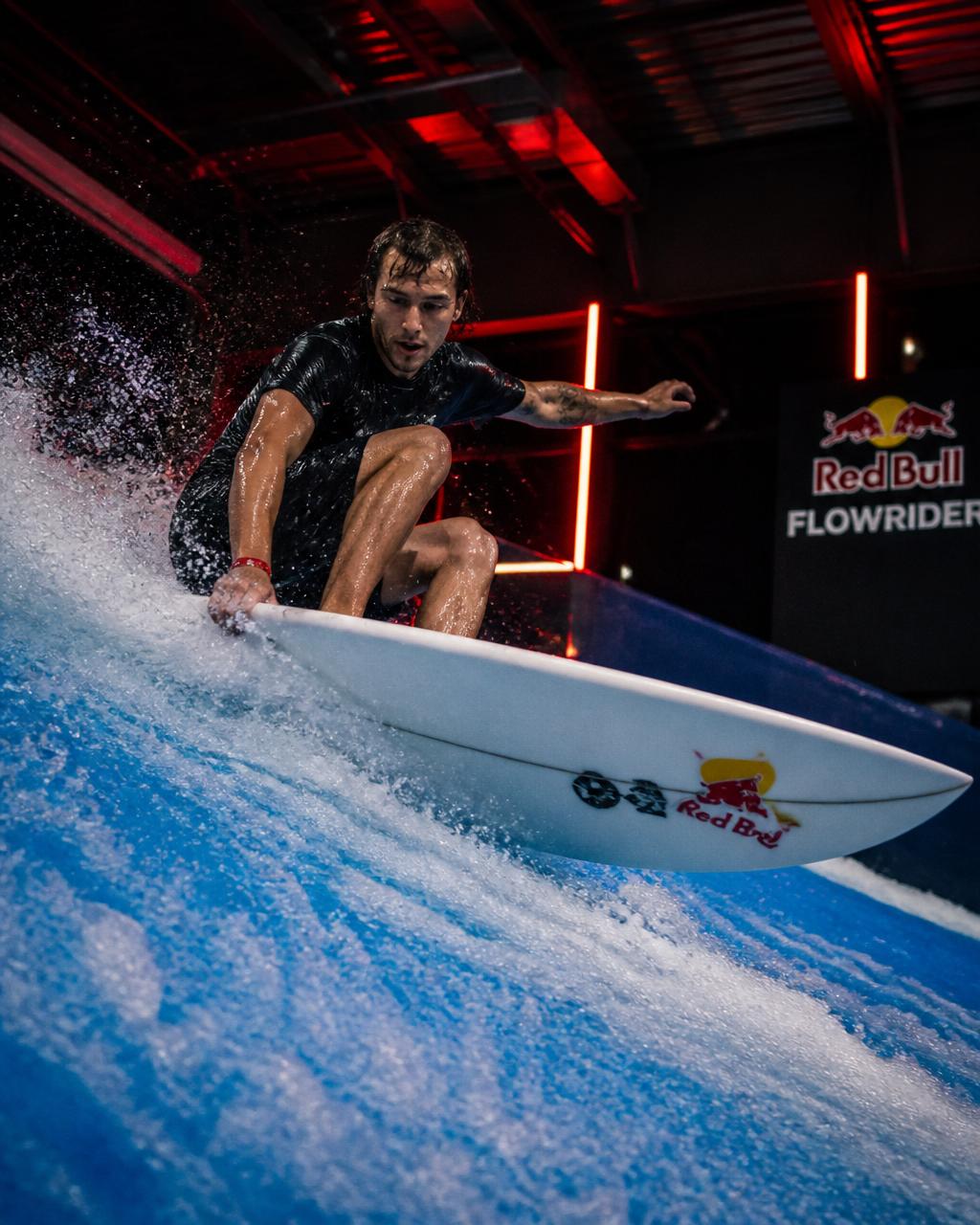 Simulador de surf indoor
